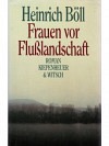 Frauen vor Flusslandschaft